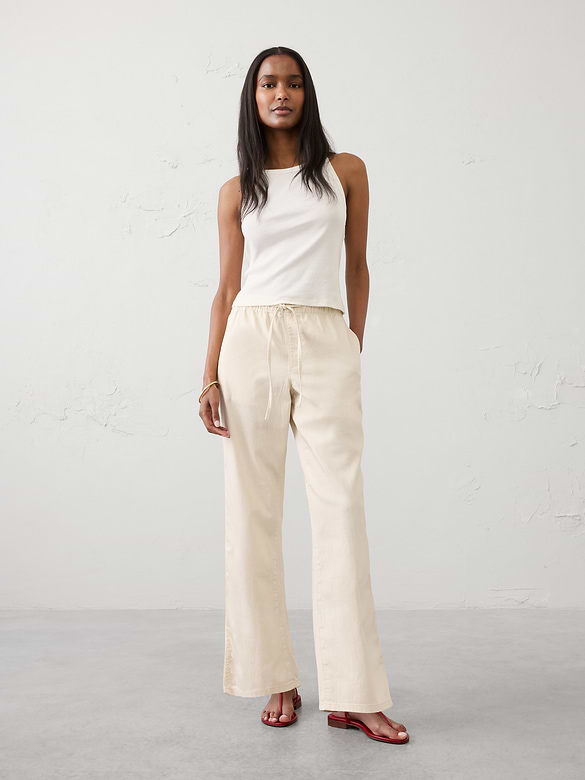 Straight-Leg Mid-Rise Summerweight Pull-On Jean