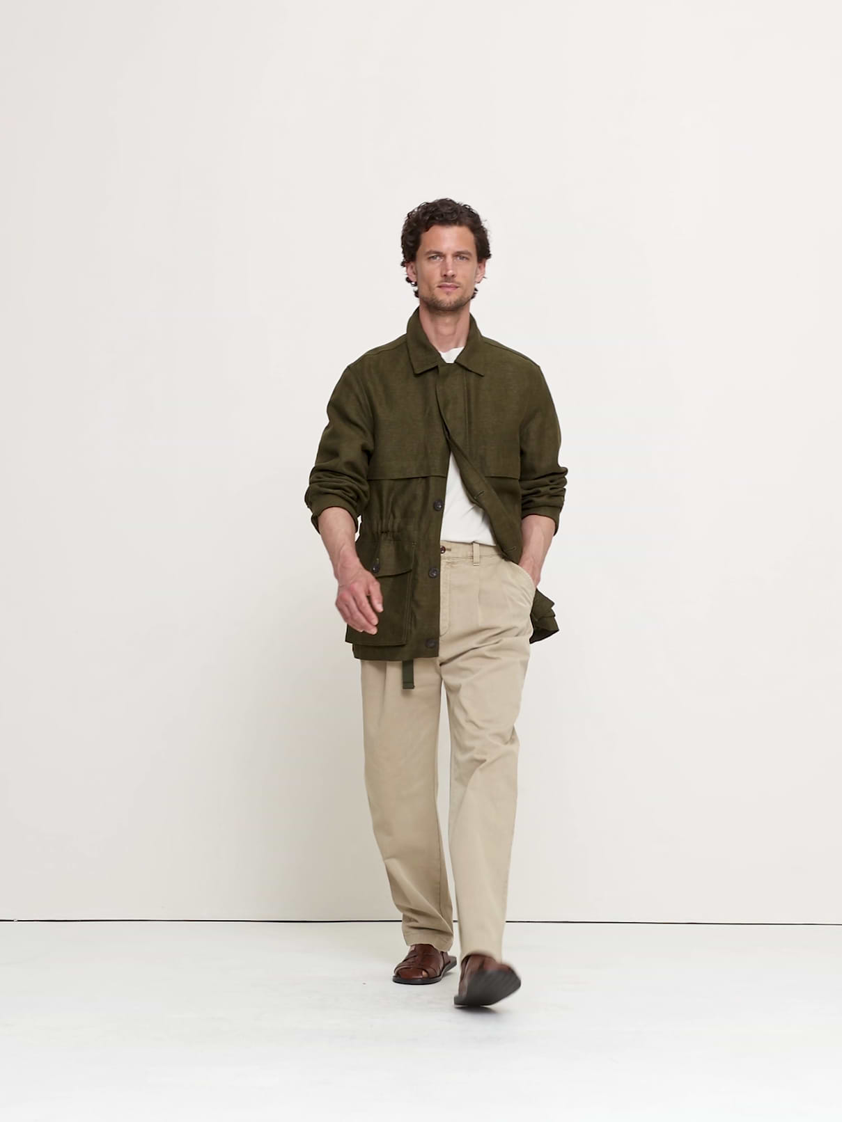 Archive Reissue Straight Pleated Chino | Banana Republic