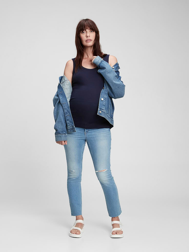 L'image numéro 3 présente Camisole moderne de Maternité