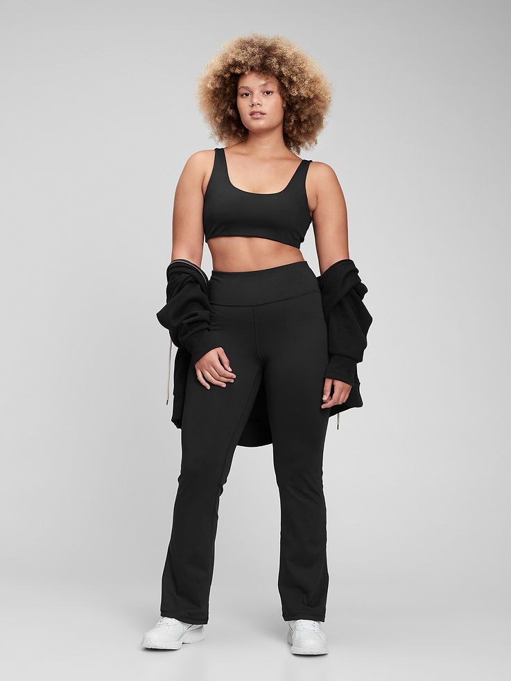 Image 4 of 8, GapFit Sky High Rise Power Flare Leggings