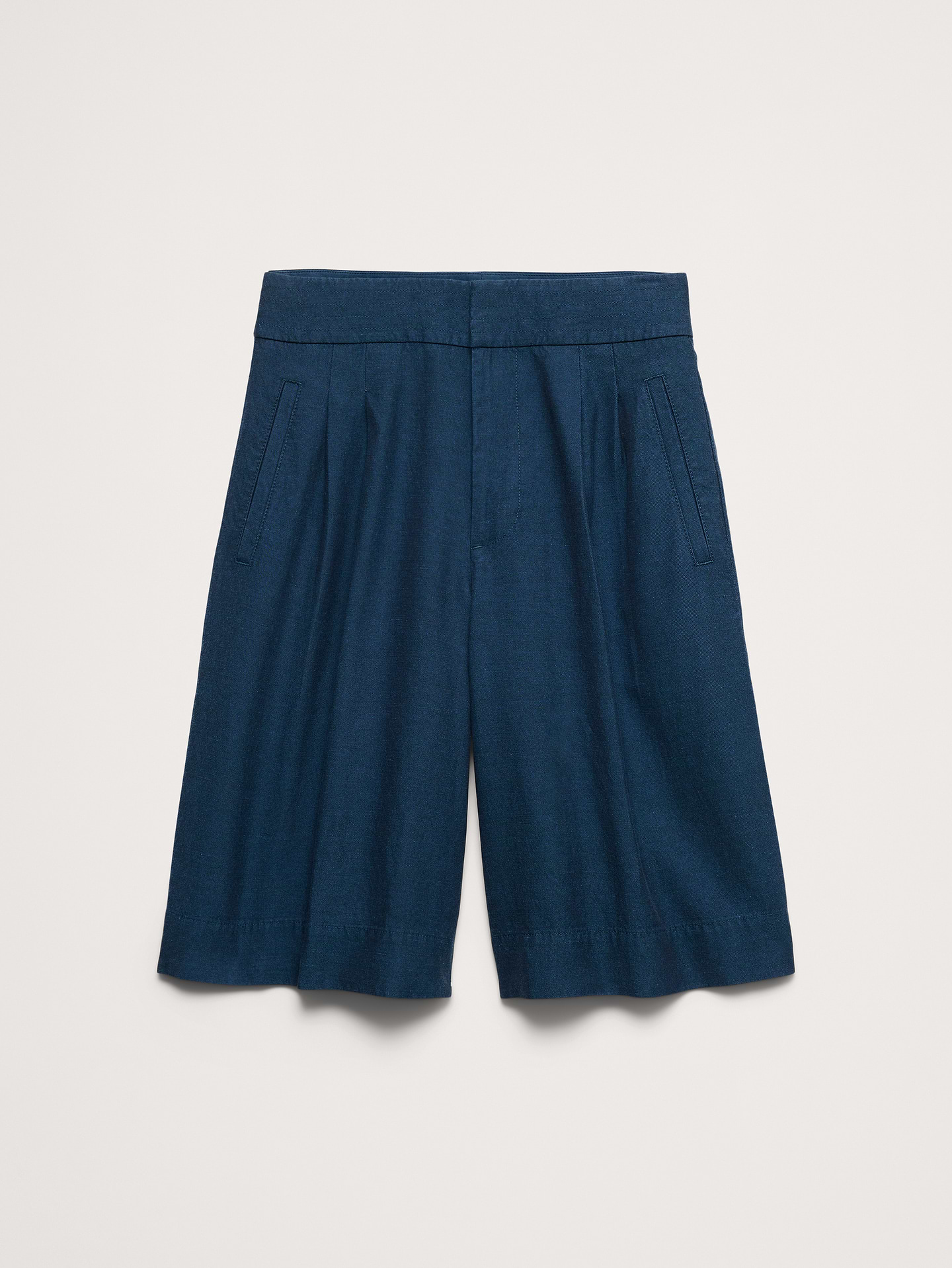 Image number 5 showing, TENCEL™-Cotton-Linen Bermuda Short