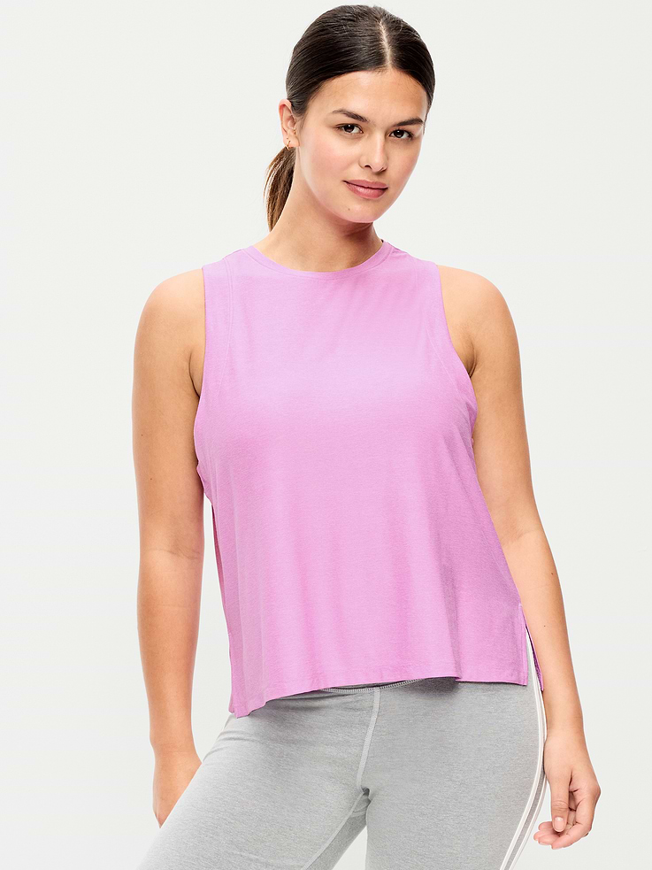 L'image numéro 5 présente T-shirt Doux nuage 94 à ourlet fendu pour Femme