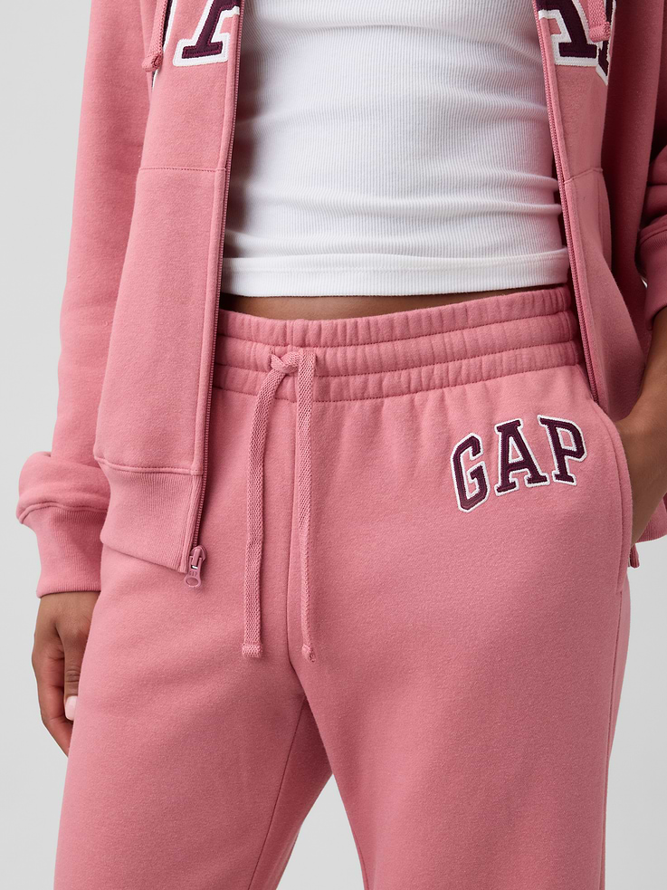 Image number 4 showing, Gap Logo Straight Sweatpants