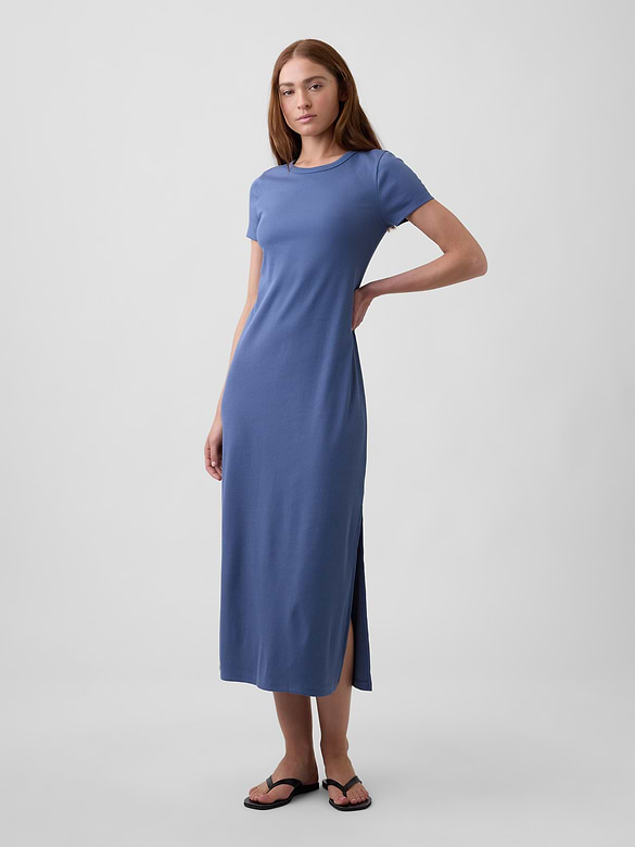 Modern Ribbed Maxi Dress
