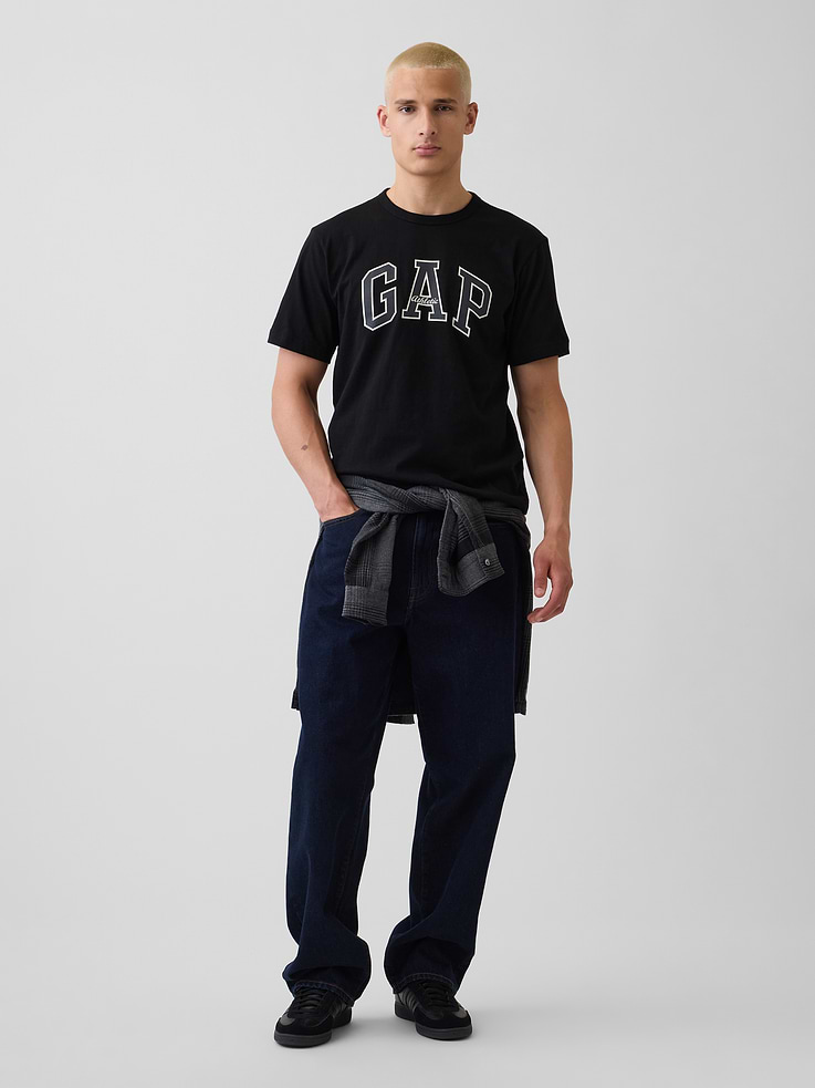 Image number 2 showing, Gap Arch Logo T-Shirt