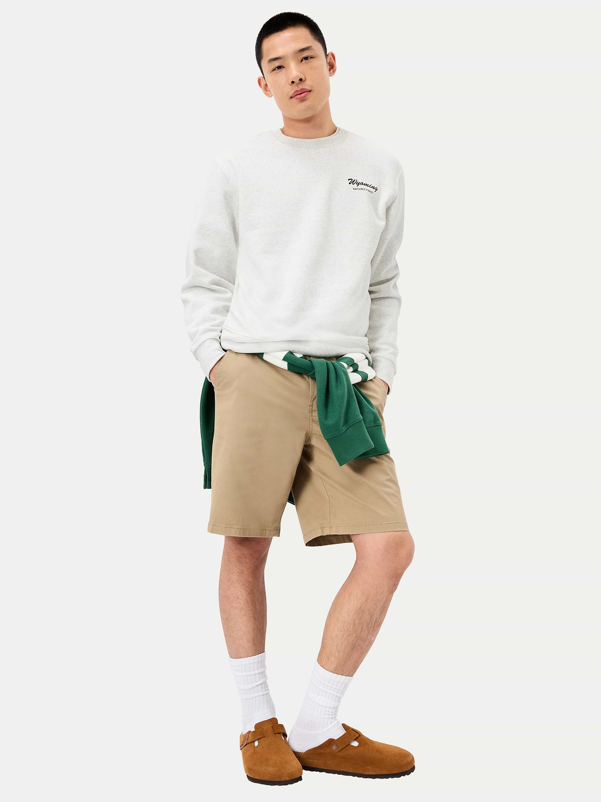 Image number 3 showing, Oversized Graphic Crew-Neck Sweatshirt