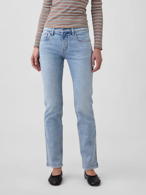 Mid Rise '90s Slim Straight Jeans