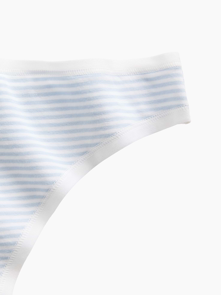 L'image numéro 3 présente Tanga en coton biologique extensible PureDouceur