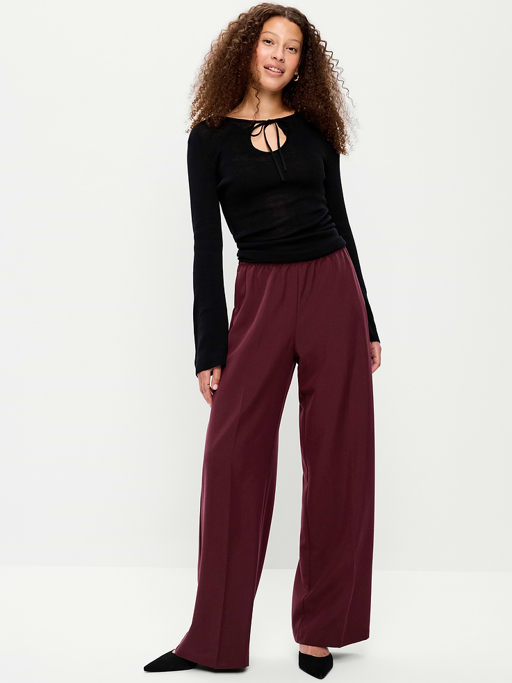 L'image numéro 1 présente Pantalon tailleur coupe généreuse à jambe large et taille haute