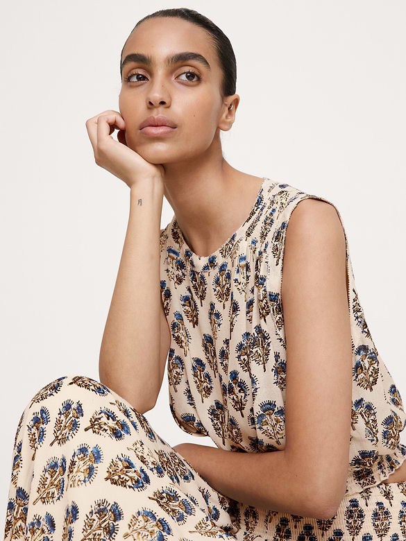 Camisole courte en crêpe georgette à smocks