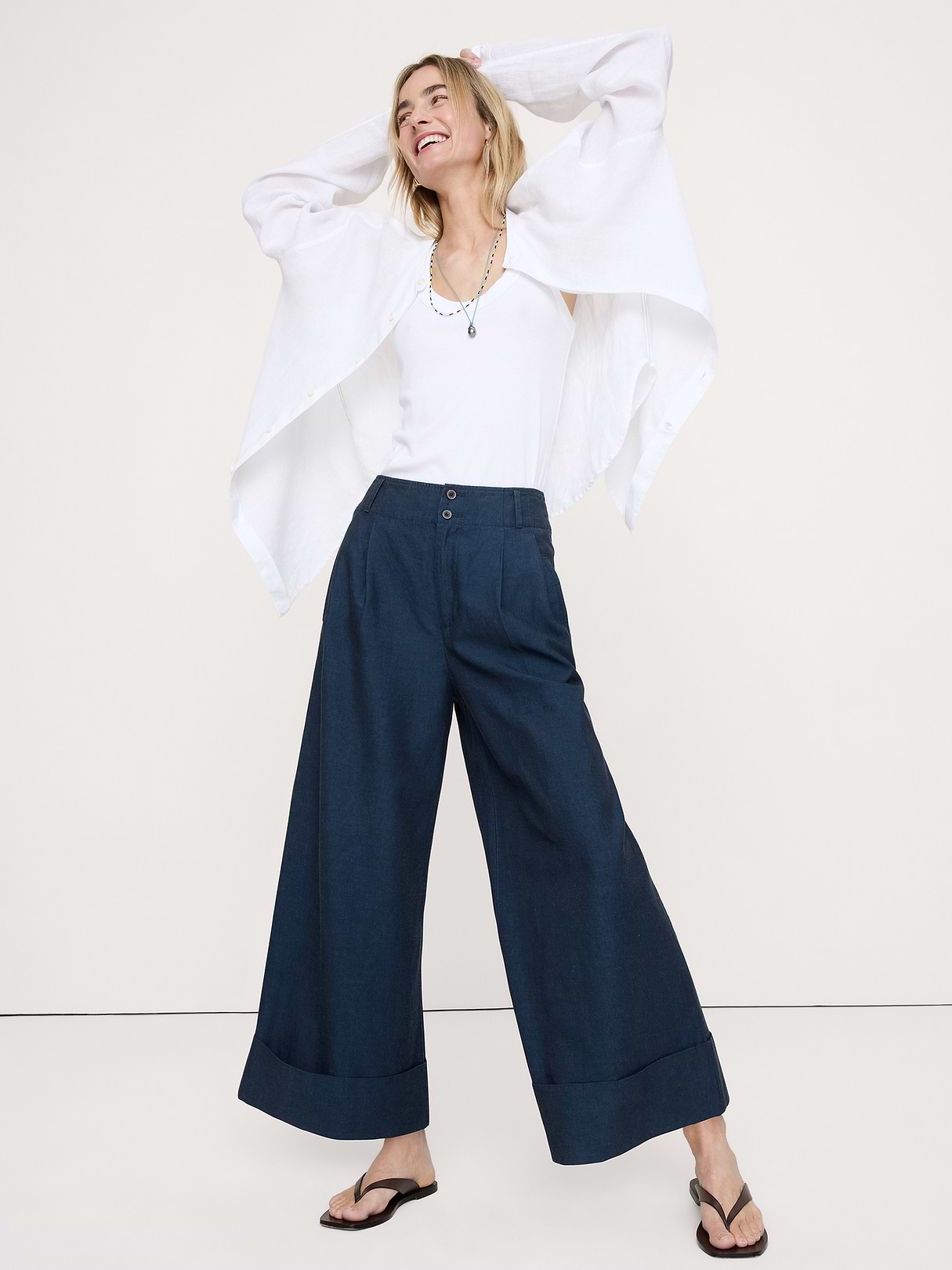 High-Rise Wide-Leg TENCEL™-Cotton-Linen Cropped Pant | Banana Republic