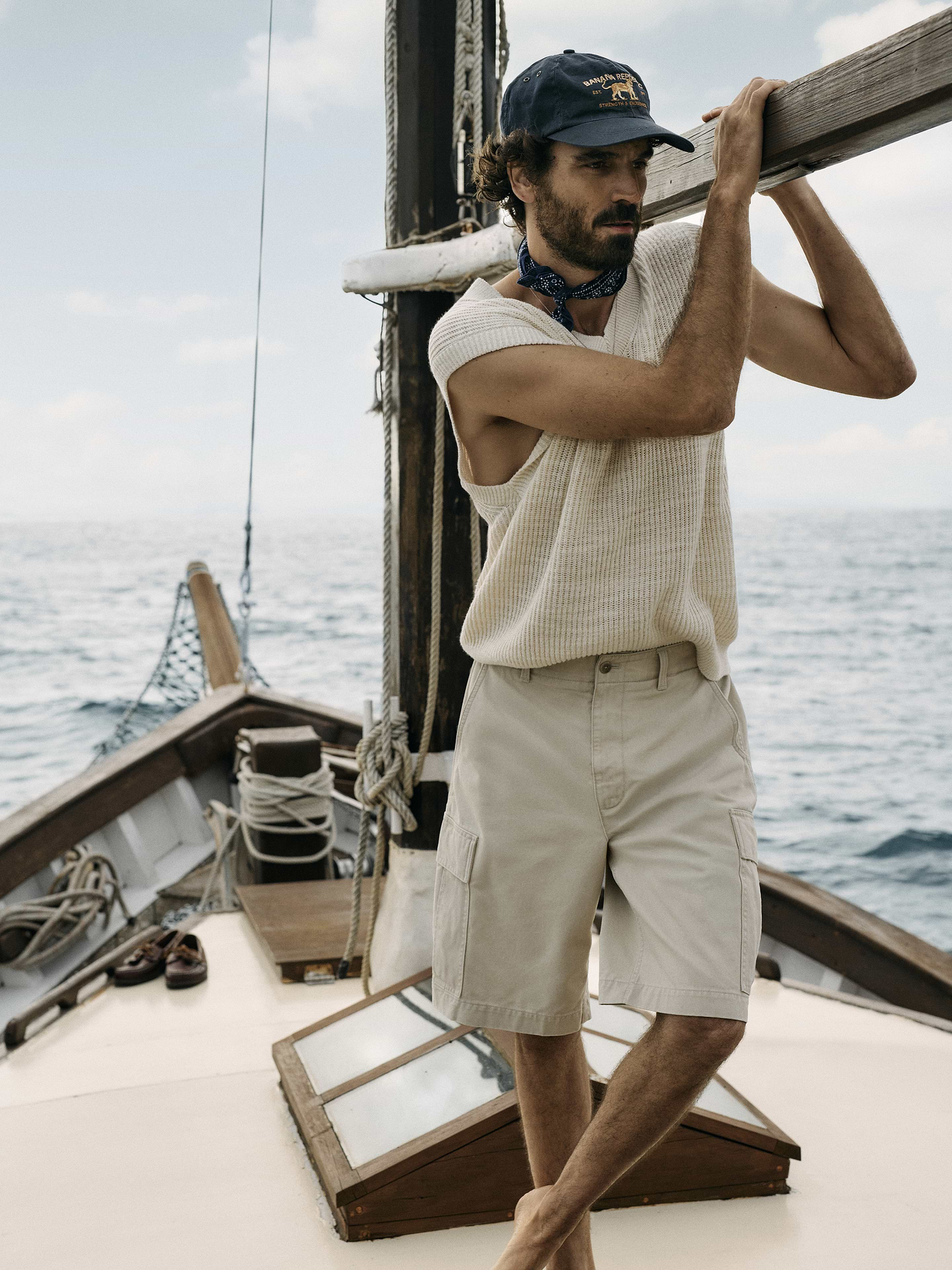 Image number 6 showing, Cotton-Linen Slub V-Neck Sweater Vest