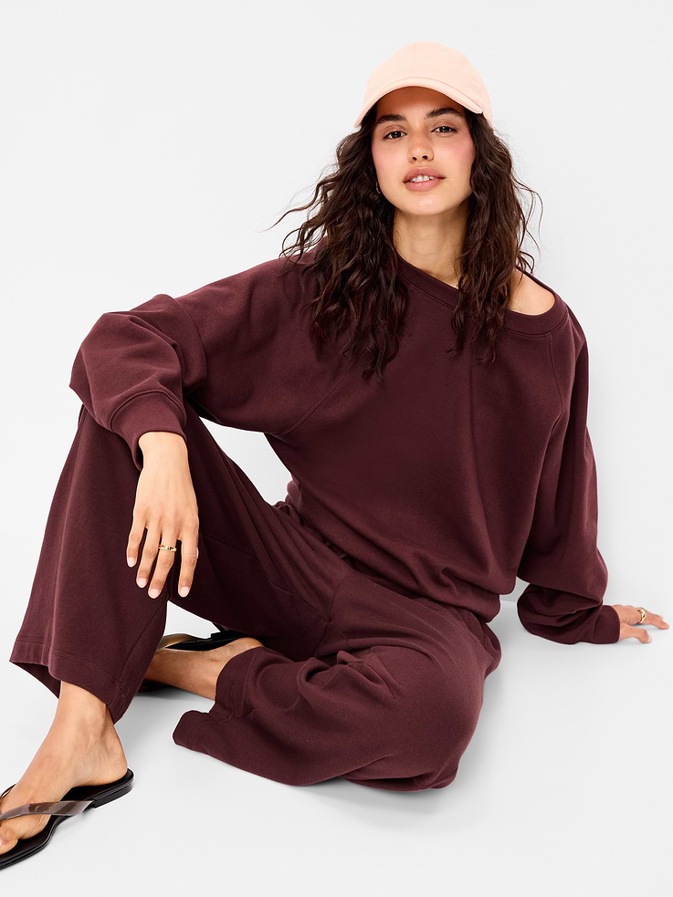Image number 3 showing, Oversized Raglan Sweatshirt