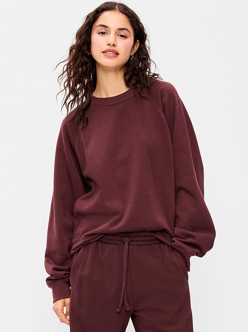 Oversized Oversized Raglan Sweatshirt on clearance at Old Navy — 40% off