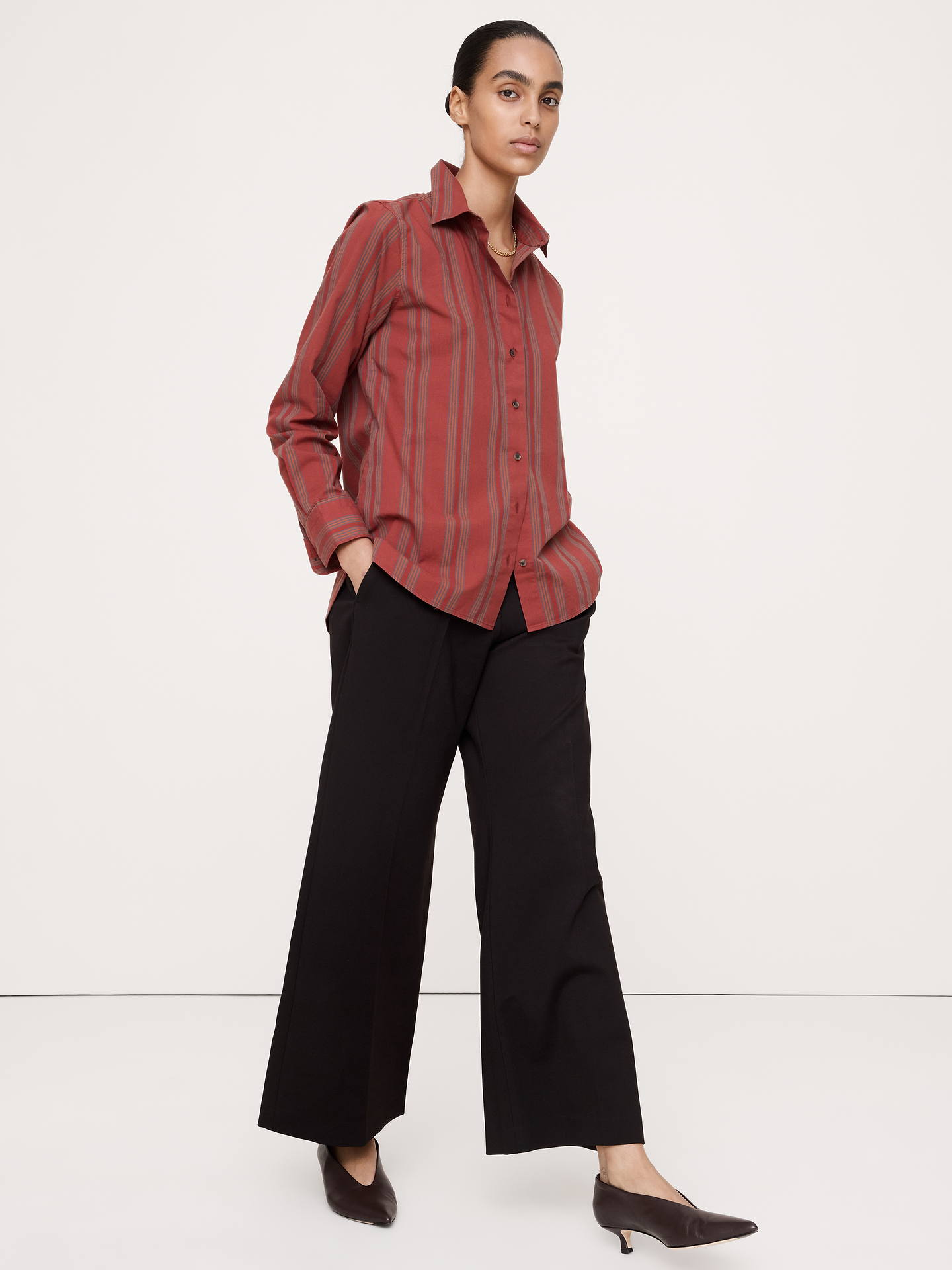 Image number 1 showing, The Everyday Shirt in Breezy-Cotton