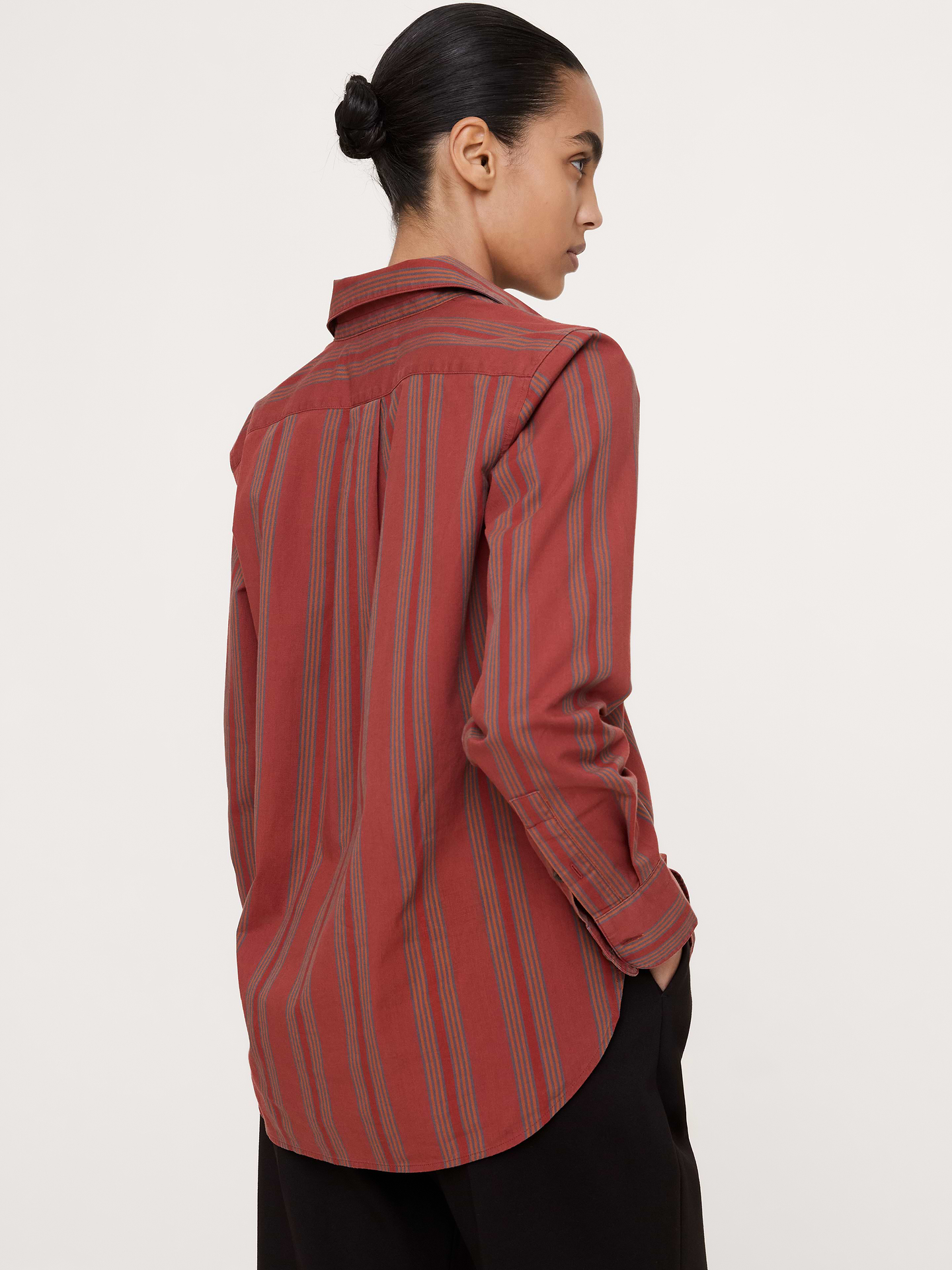 Image number 2 showing, The Everyday Shirt in Breezy-Cotton
