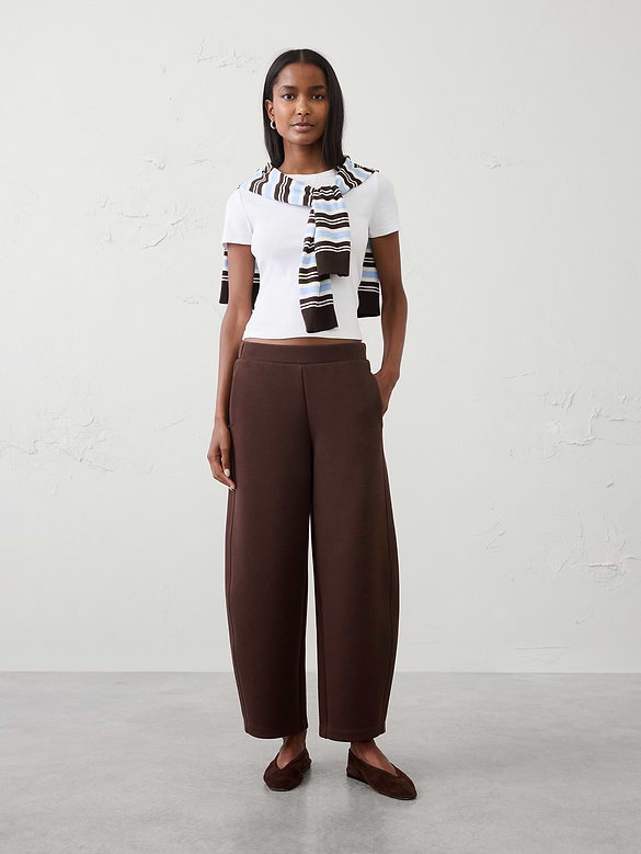 Weekender Barrel-Leg Mid-Rise Pant