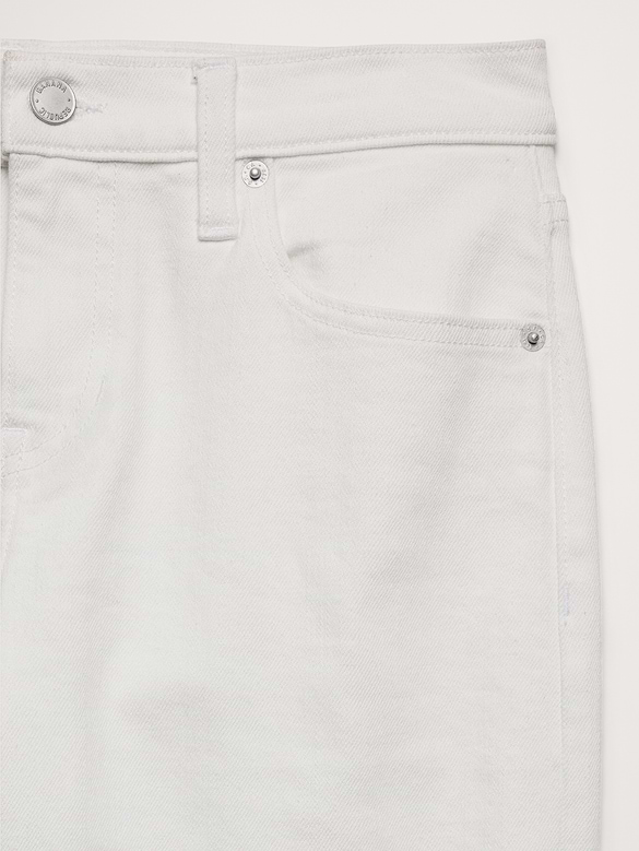 Low-Rise Kick-Straight Jean