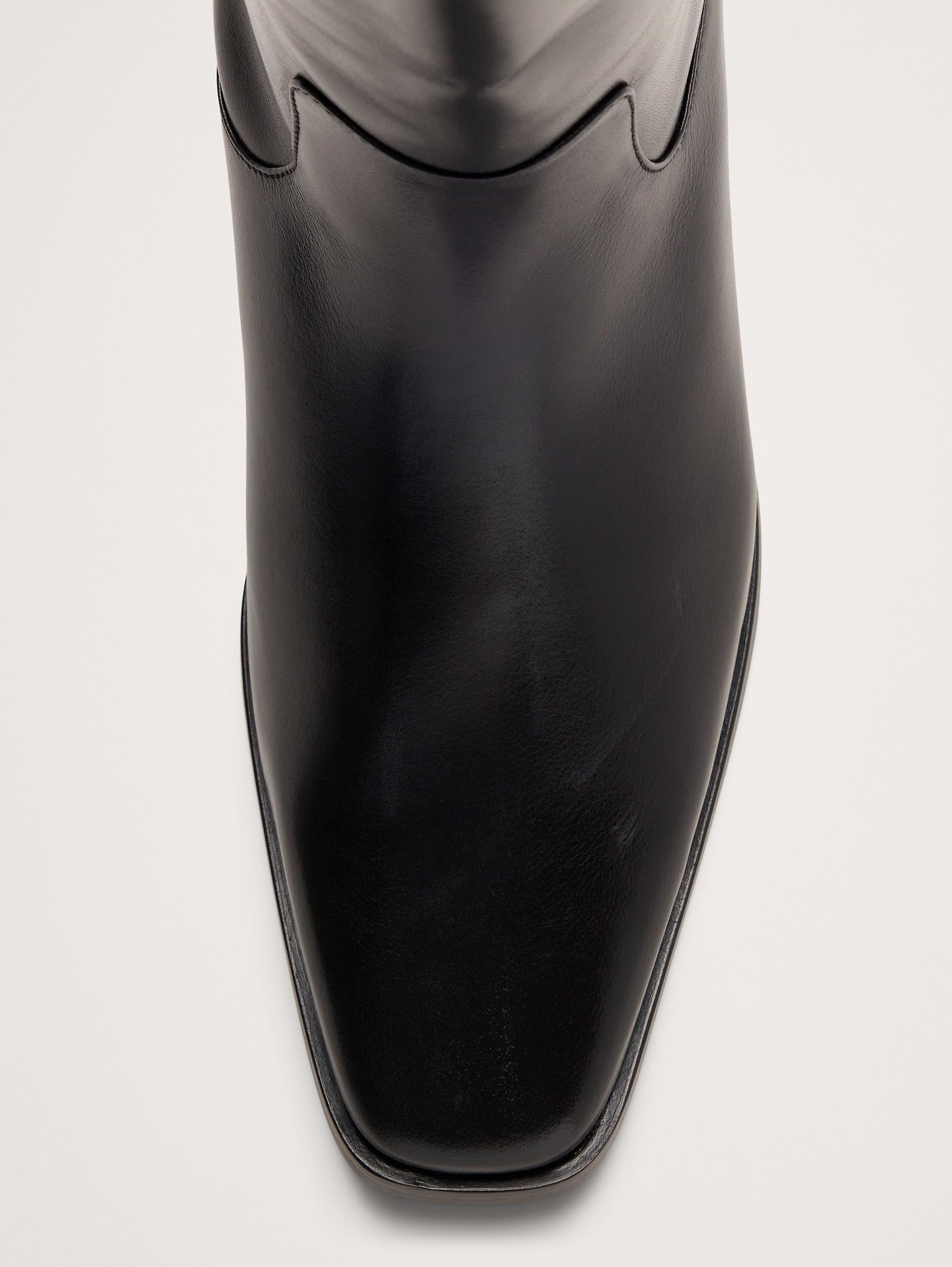 L'image numéro 4 présente Botte cavalière en cuir italien