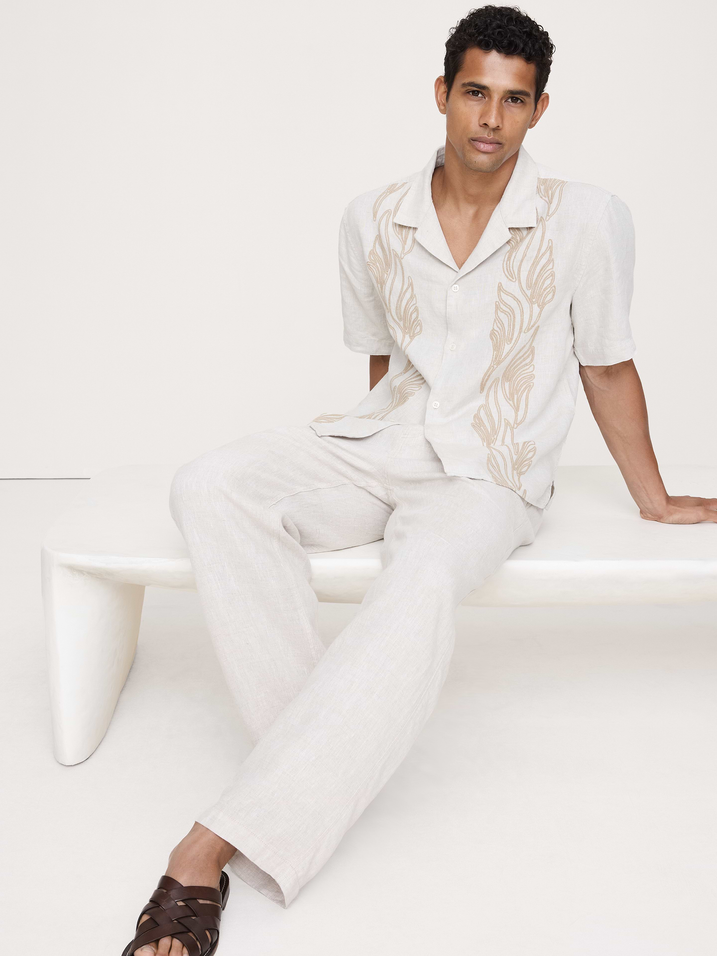 Image number 6 showing, Relaxed-Fit Embroidered Linen Resort Shirt