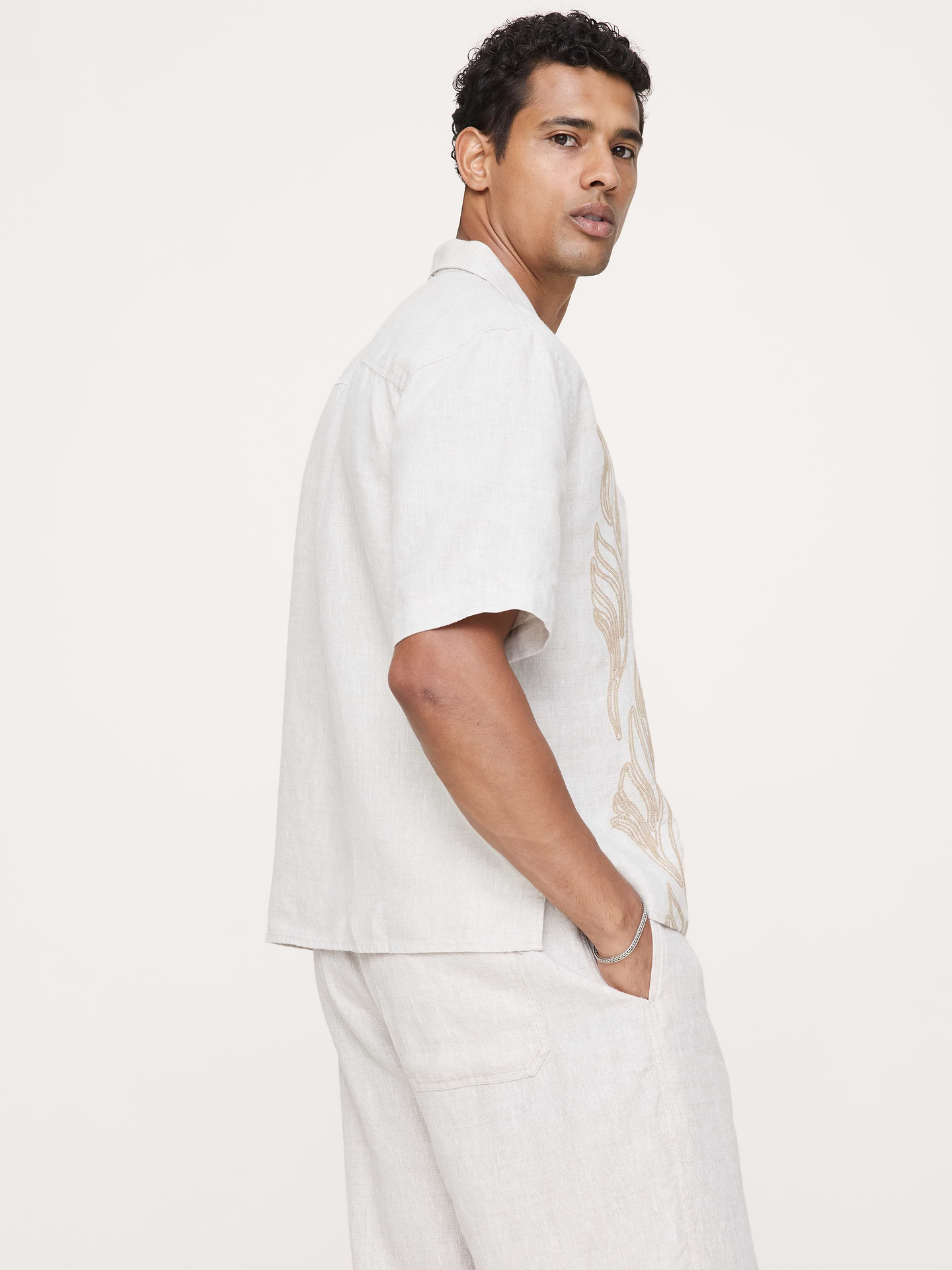 Image number 5 showing, Relaxed-Fit Embroidered Linen Resort Shirt