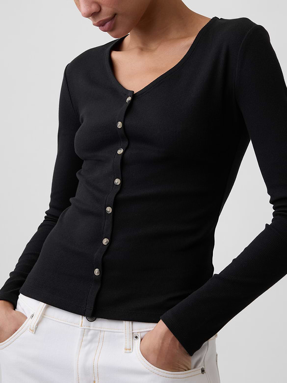 Fitted Ribbed V-Neck Top