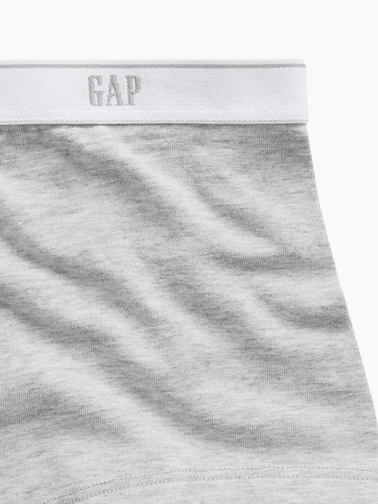 L'image numéro 3 présente Short court en coton biologique extensible PureDouceur à logo