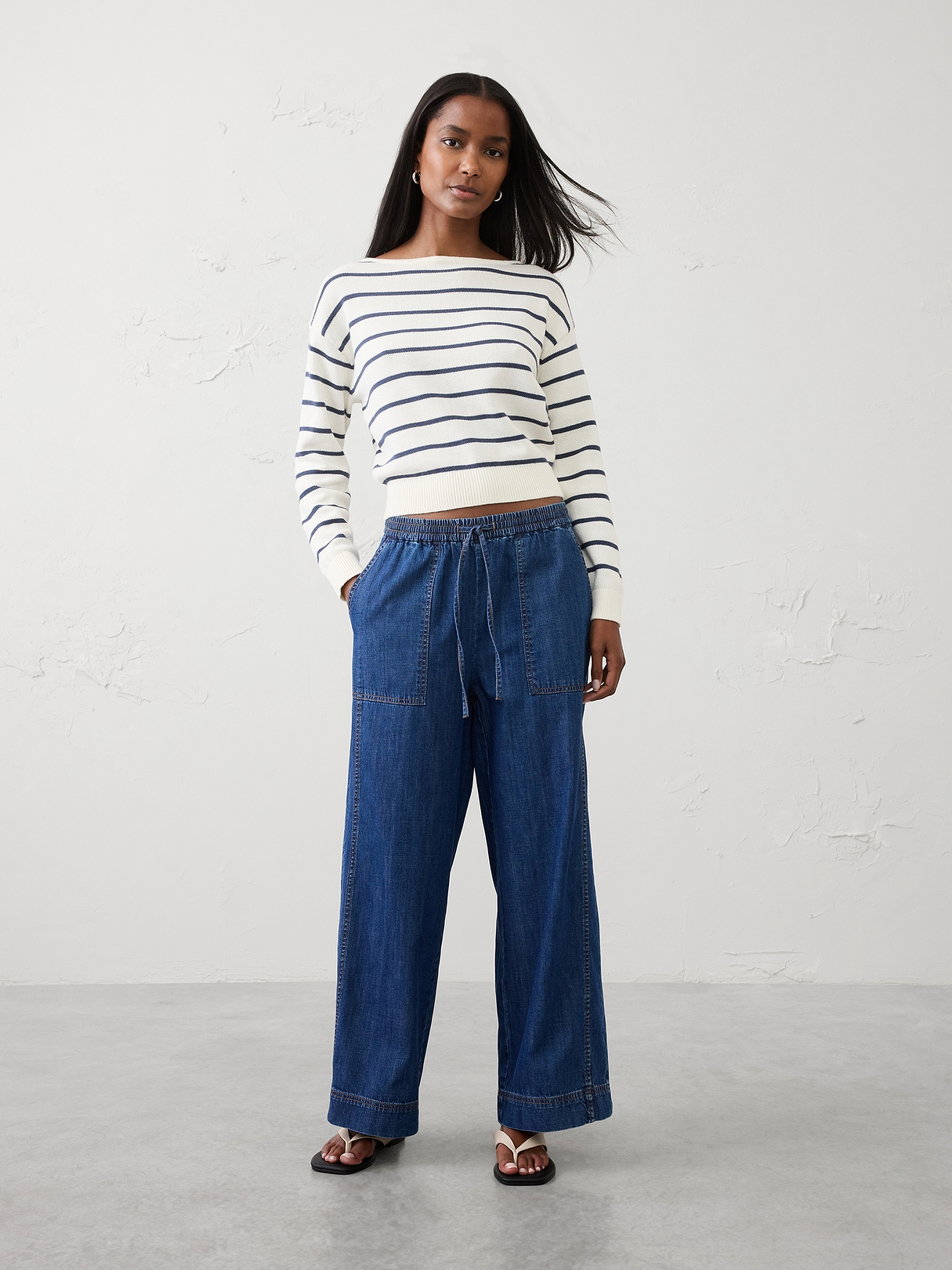 Relaxed-Fit Wide-Leg Mid-Rise Pull-On Painters Jean | Banana