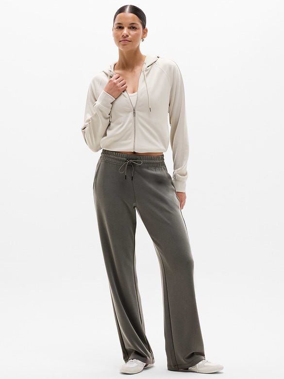 Seasoft Mid Rise Straight Pant