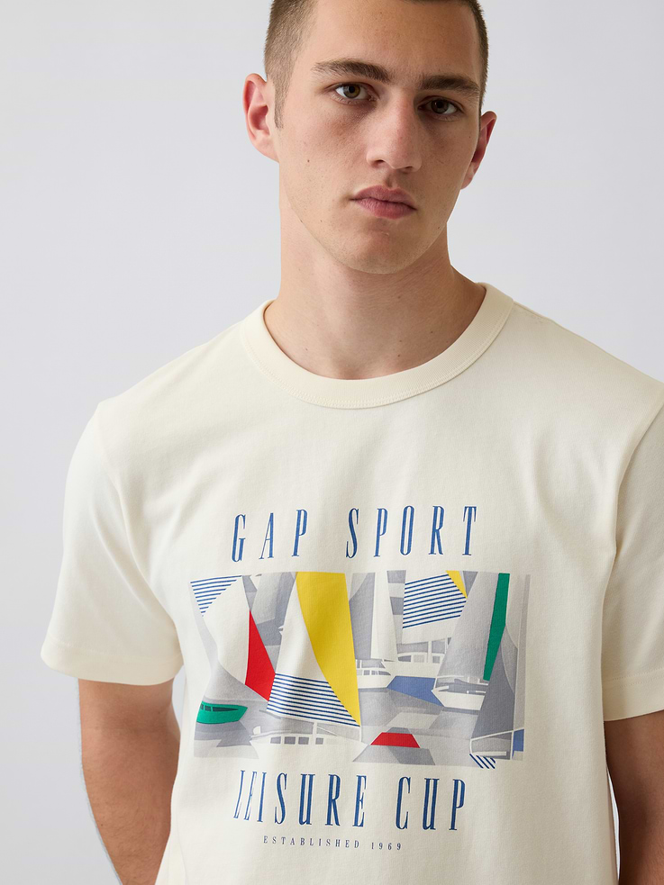 Image number 4 showing, Gap Sport Heavyweight Graphic T-Shirt