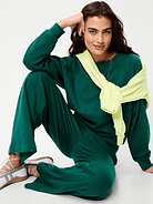 Image number 3 showing, Oversized Raglan Sweatshirt