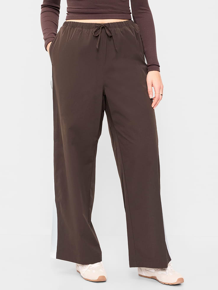 L'image numéro 4 présente Pantalon sport tissé léger à taille haute Tech Trek