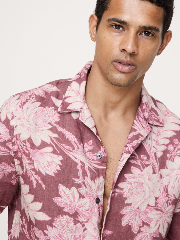 Chemise de vacances classique en lin à motif floral à coupe standard