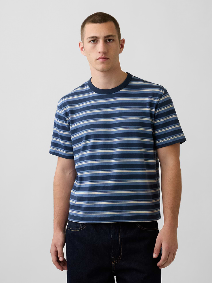 Image number 1 showing, Adult Heavyweight Crop T-Shirt