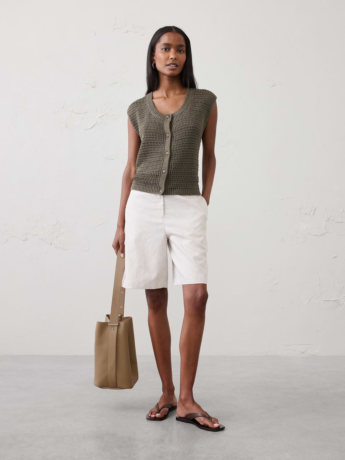 Image number 1 showing, High-Rise Linen-Blend Bermuda Short
