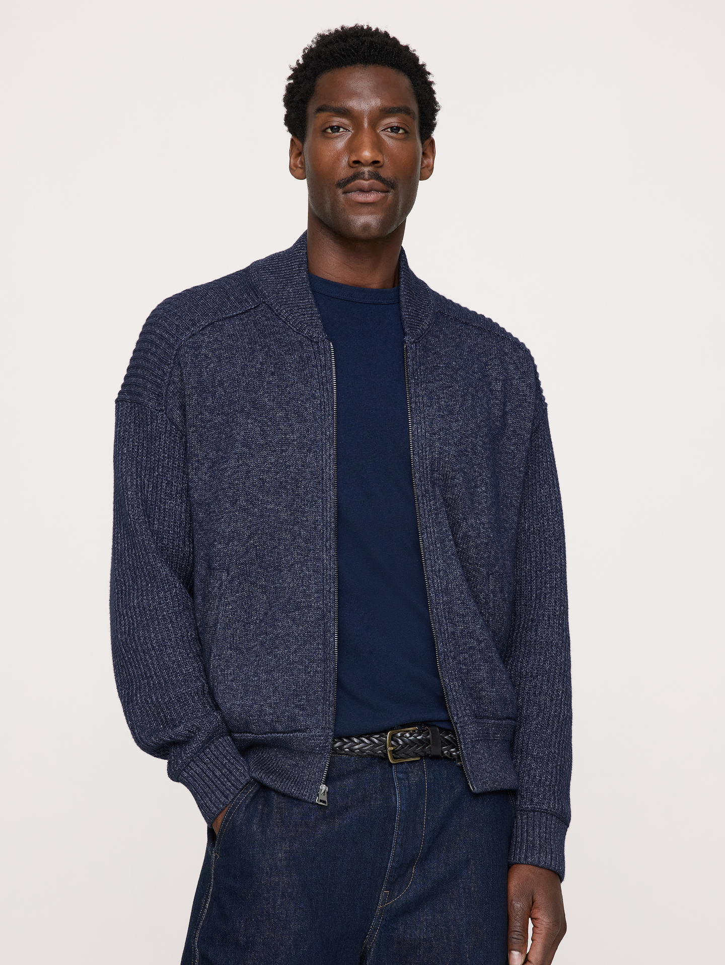 L'image numéro 1 présente Blouson d’aviateur en tricot de coton