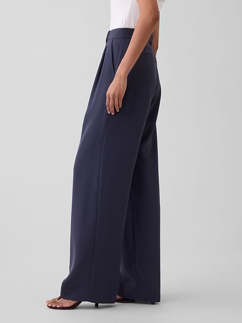 lace halter homecoming dress Sydney Sweeney y Jamie Lee Curtis: Poder Femenino en Variety 2025 kyle richards store