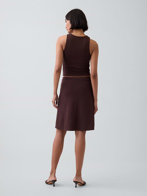 Easy Knee-Length Skirt