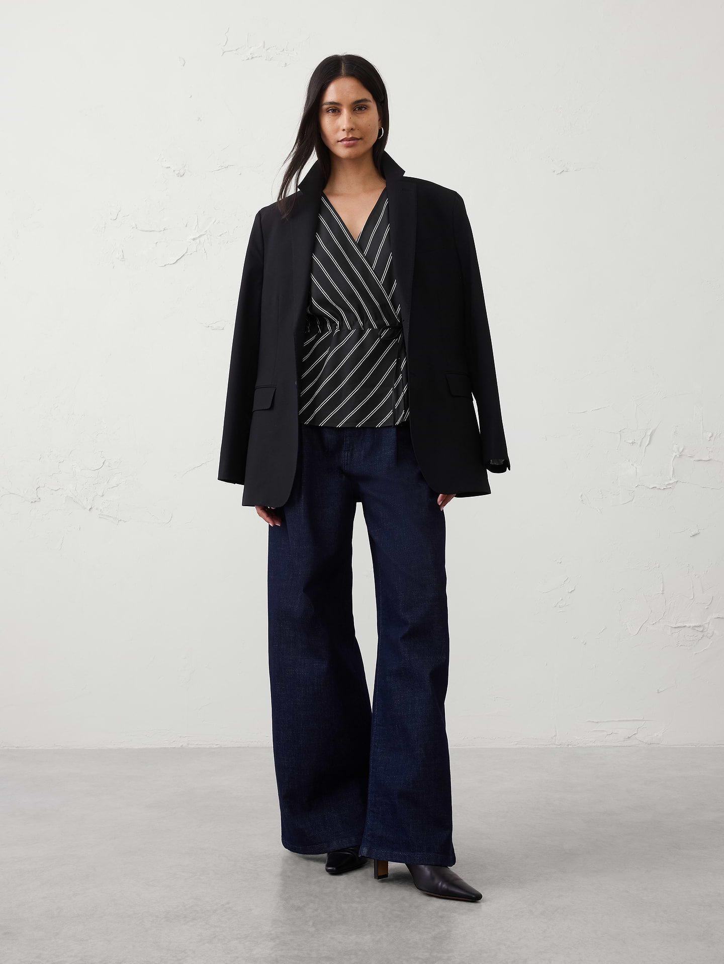 Image number 3 showing, Wrap Top