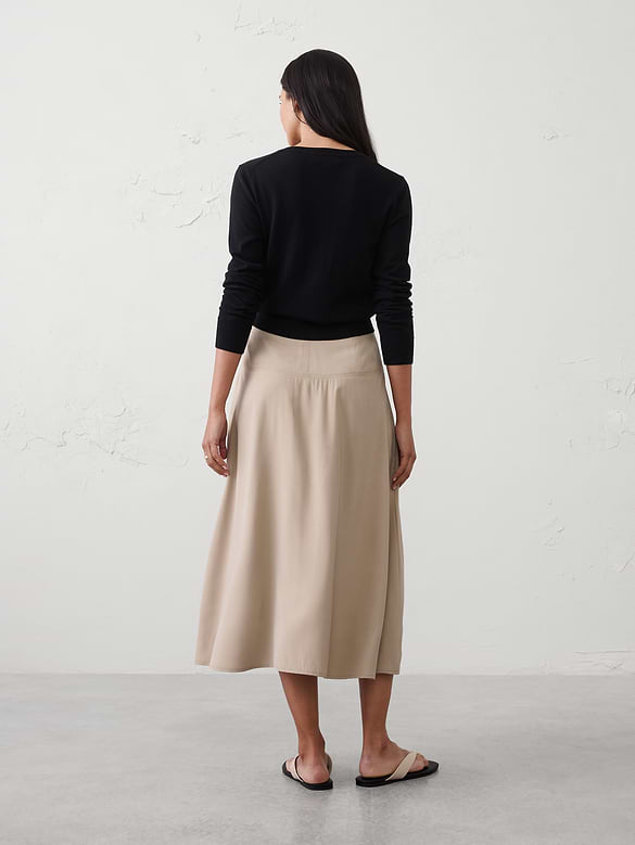 Curved Seamed-Waist Midi Skirt