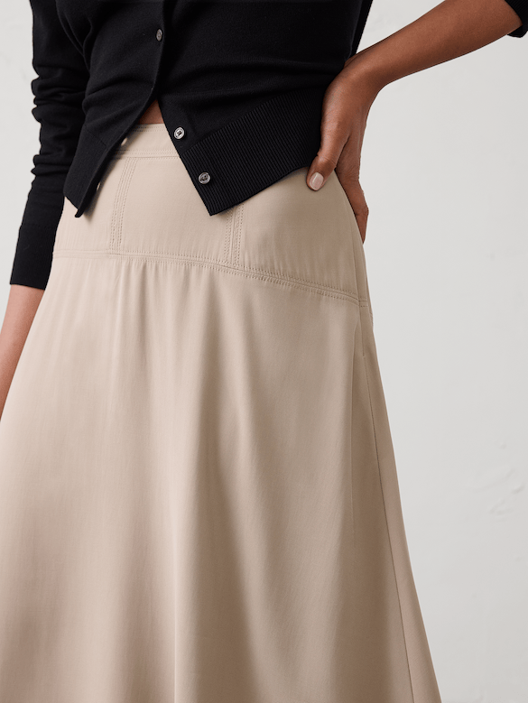 Curved Seamed-Waist Midi Skirt