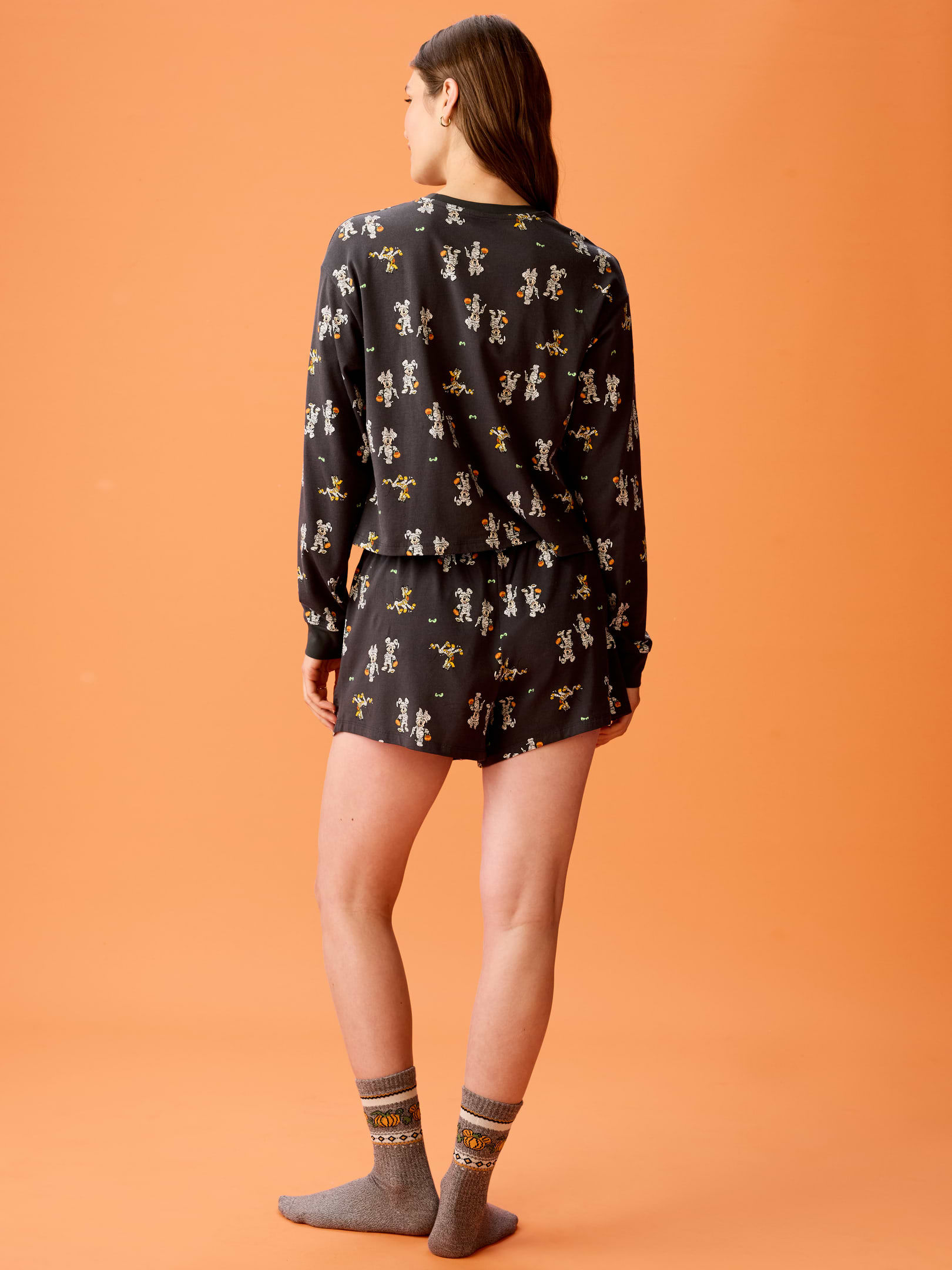 L'image numéro 2 présente Pyjama court Old Navy x Disney pour femme
