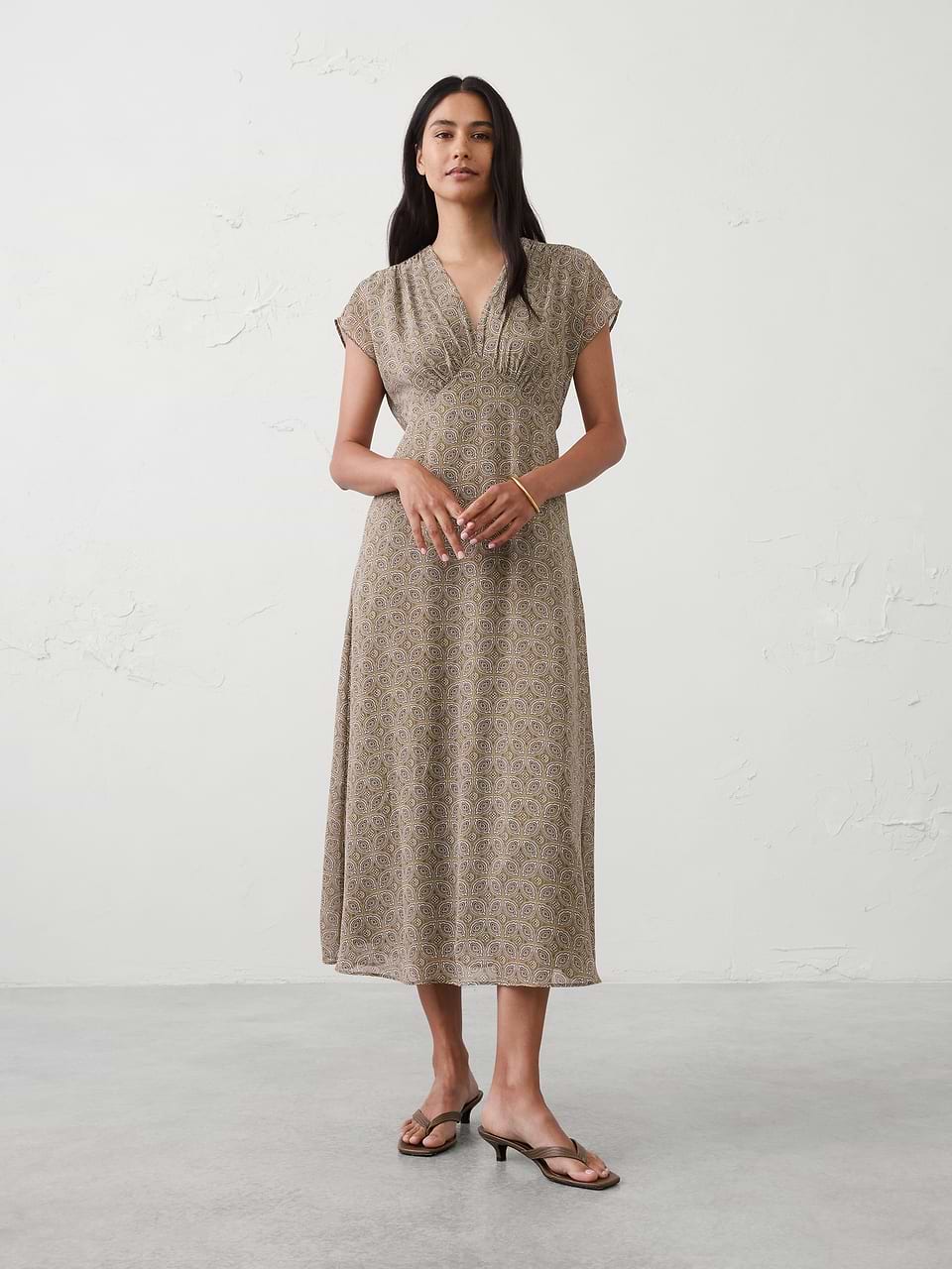 Women's Gathered Empire Midi Dress Beige Floral Paisley Regular Size S