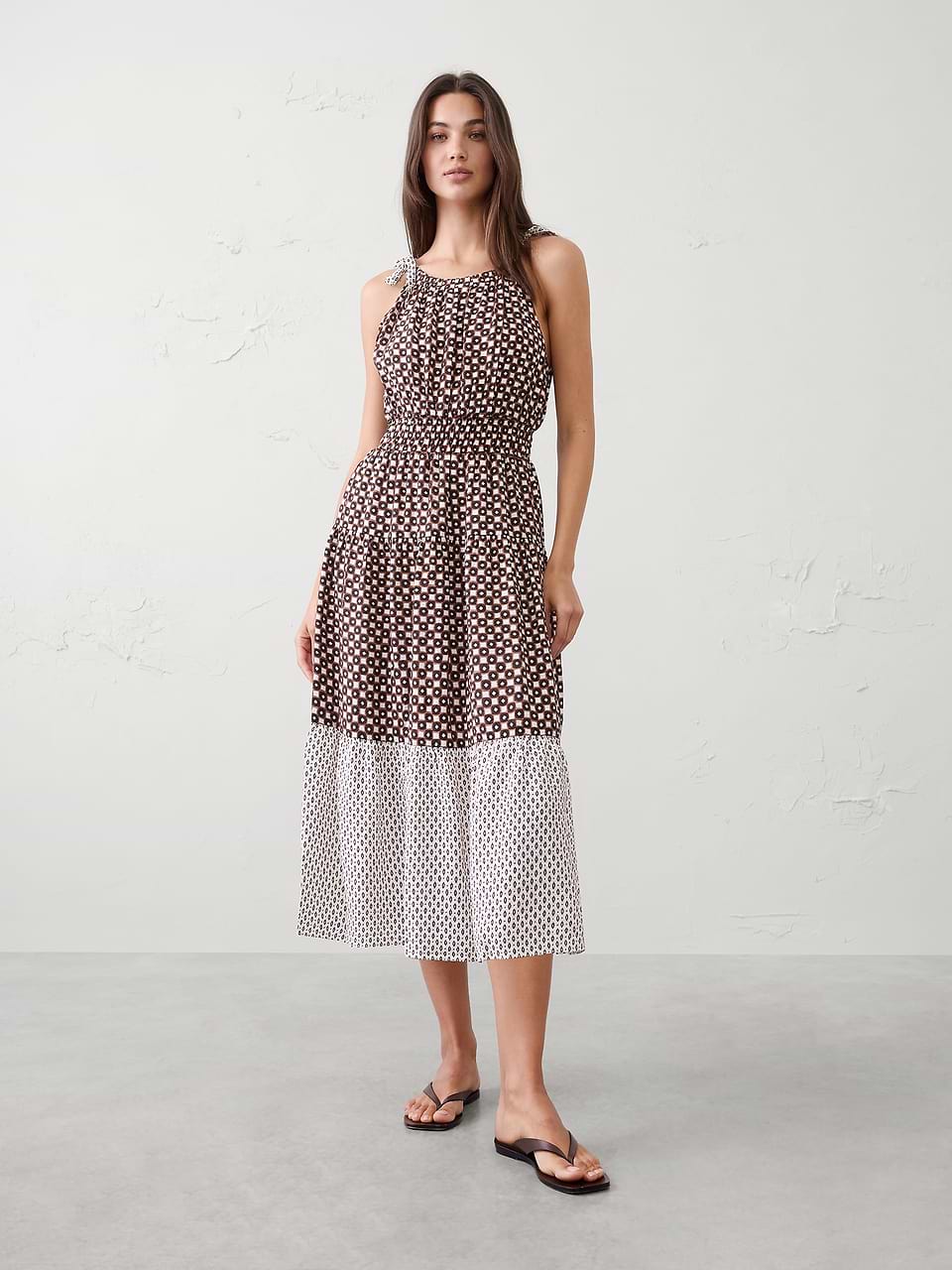 crochet dresses for beach Flower Marine Handmade Maxi Dress BODY MEASUREMENTS I always Black Dressers - Modern Color:TEA sequens