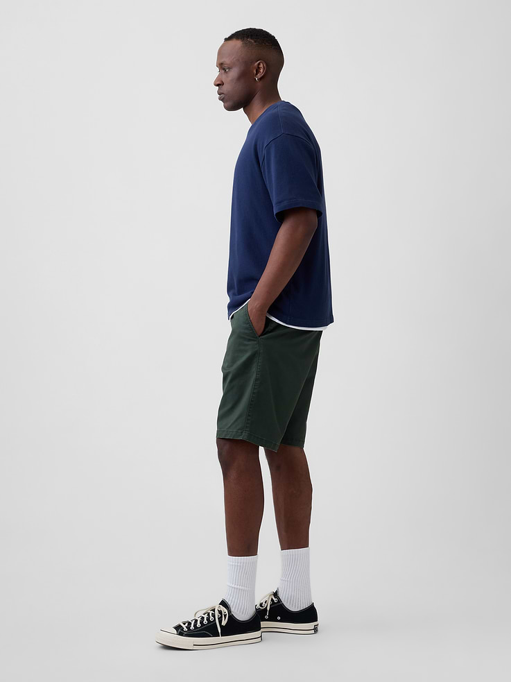 Image number 4 showing, 9" Essential Khaki Shorts