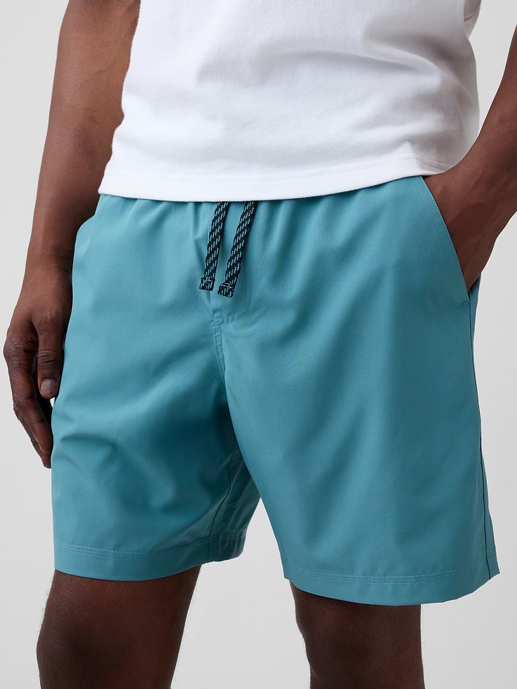 Image number 5 showing, GapFit 7" Lined Athletic Shorts