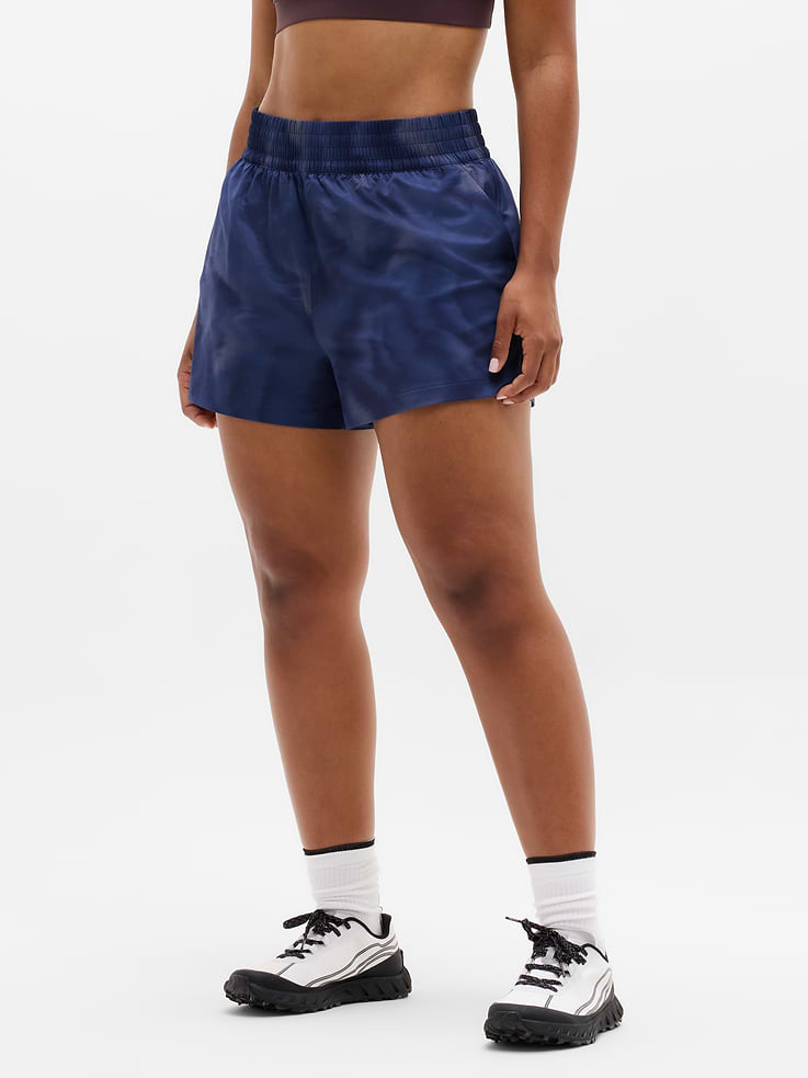 Image number 2 showing, Weekender High Rise 3" Run Short