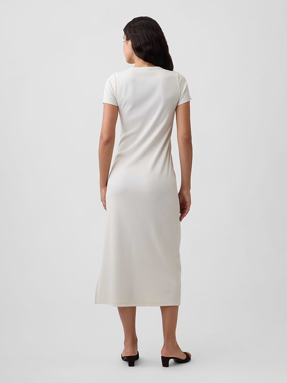 Modern Ribbed Maxi Dress