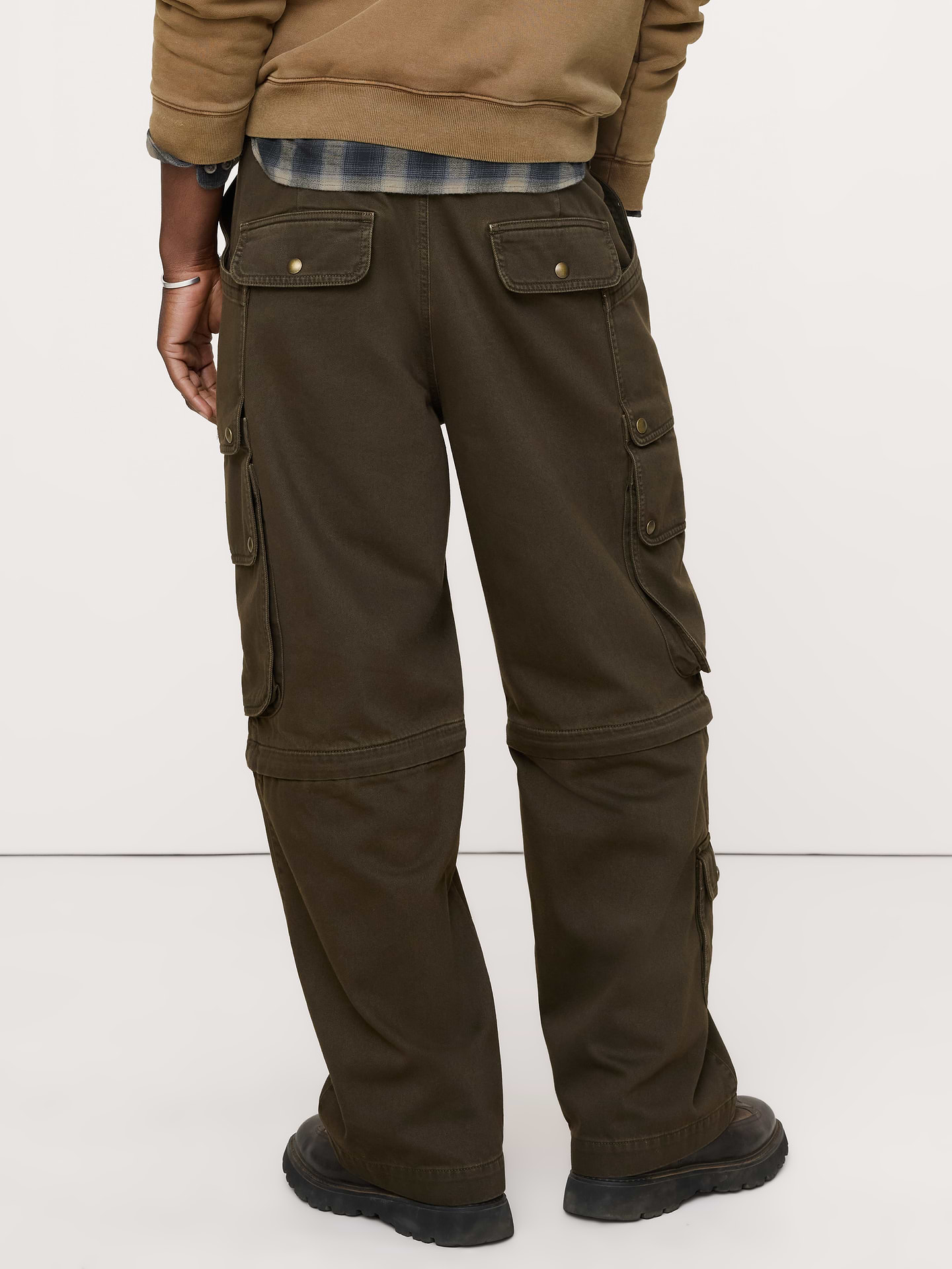 L'image numéro 3 présente Pantalon cargo convertible en sergé de coton