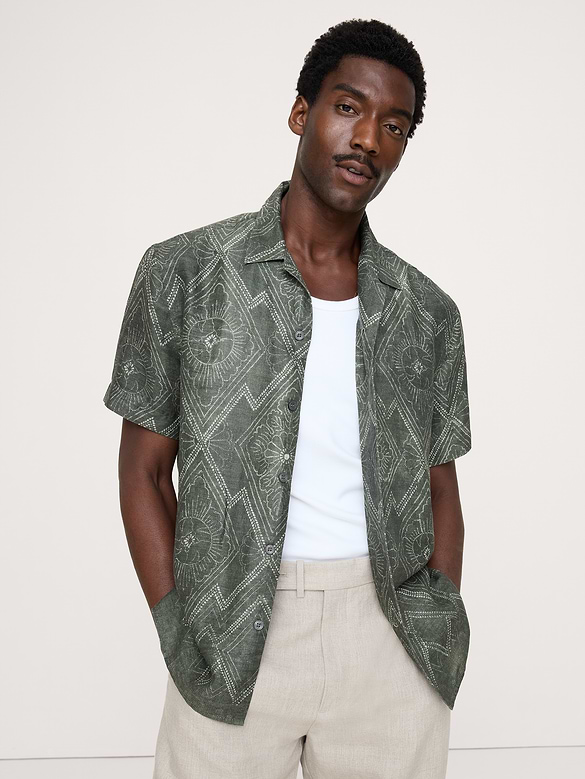 Chemise de vacances coupe standard en lin